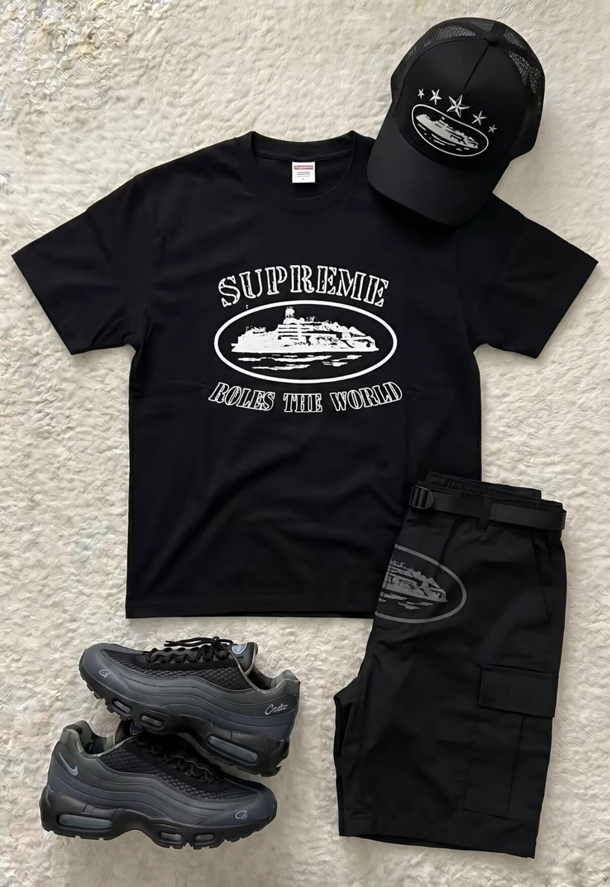 Full black fit thumbnail 3